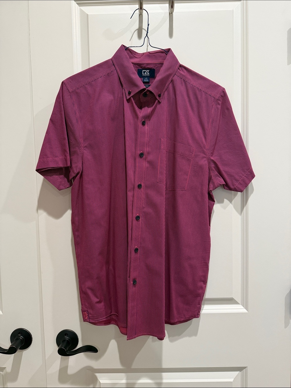 Cutter & Buck Short-Sleeve Button-Down Shirt in Plum